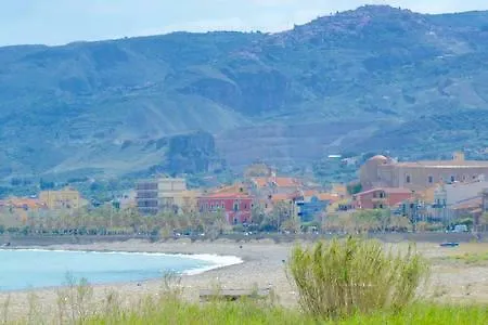 Apartment Pietra Di Mare Sant'Agata di Militello